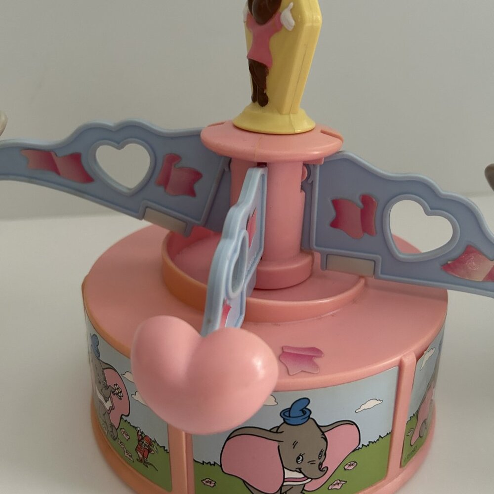 Heart Family Visits Disneyland Park 1989 DUMBO RIDE #1076 2058 Mattel; Working! - Picture 4 of 8